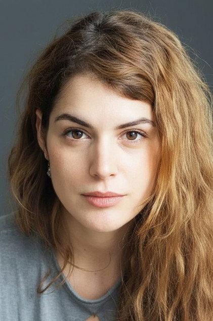 Yasemin Kozanoğlu - Actor Profile Photo