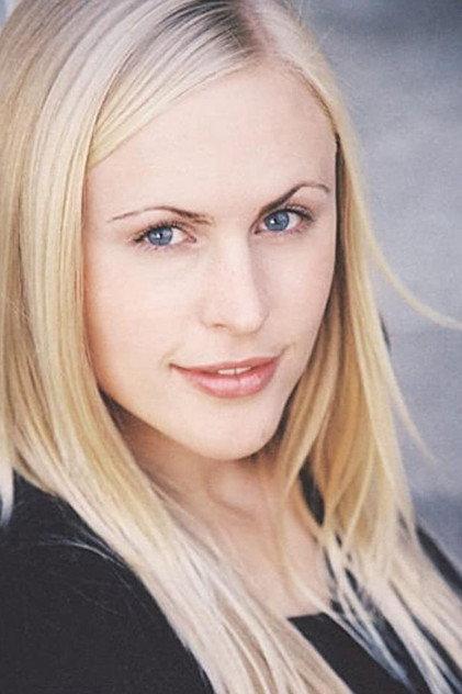 Annie McElwain - Actor Profile Photo