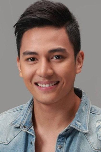 Jak Roberto - Actor Profile Photo