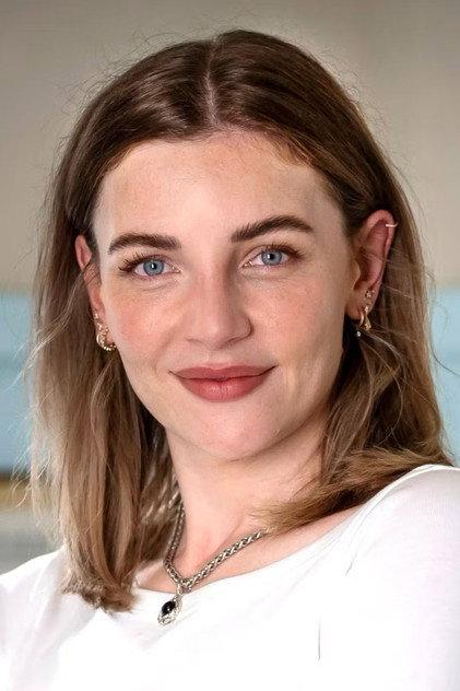 Molly Egelind - Actor Profile Photo