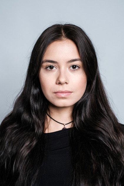 Iga Szubelak - Actor Profile Photo