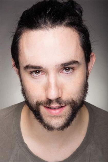 Edward Clendon - Actor Profile Photo