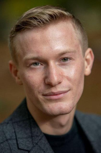 Albert Rosin Harson - Actor Profile Photo