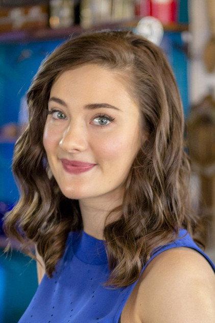 Eva Bourne - Actor Profile Photo