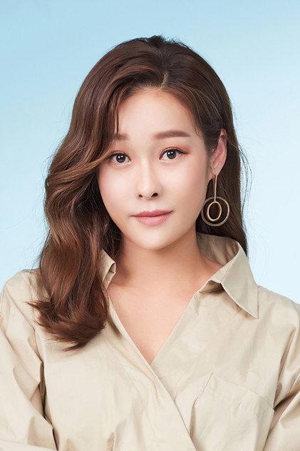 Hyun Young - Actor Profile Photo
