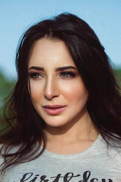 Sandy - Actor Profile Photo