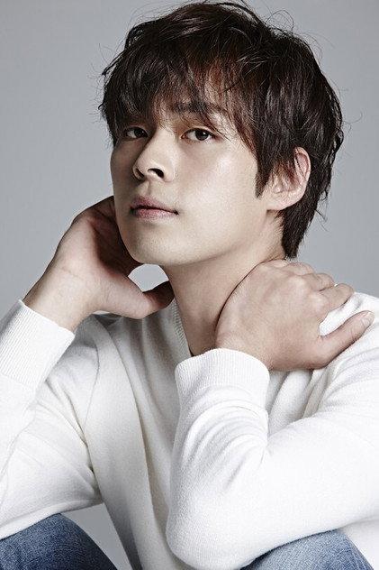 Jin Won - Actor Profile Photo