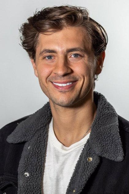 Gonzalo Zulueta - Actor Profile Photo