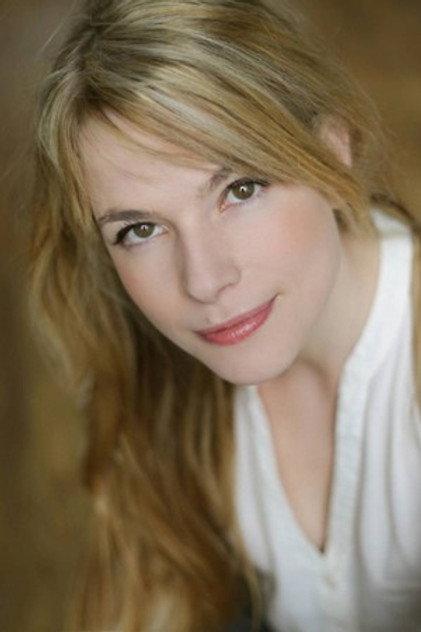 Cécilia Cara - Actor Profile Photo