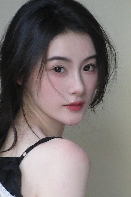 Zhi Yue - Actor Profile Photo