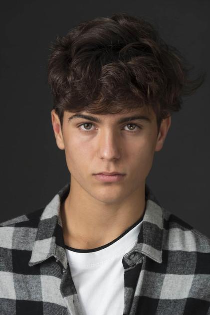 Álvaro Requena - Actor Profile Photo