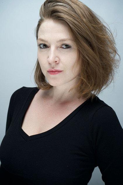 Ischa Bee - Actor Profile Photo