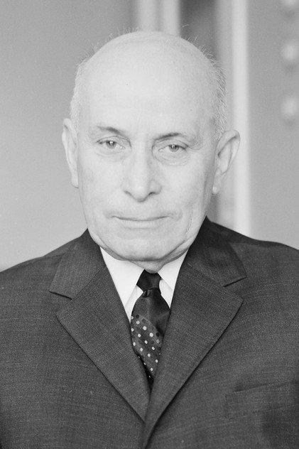 Américo Tomás - Actor Profile Photo