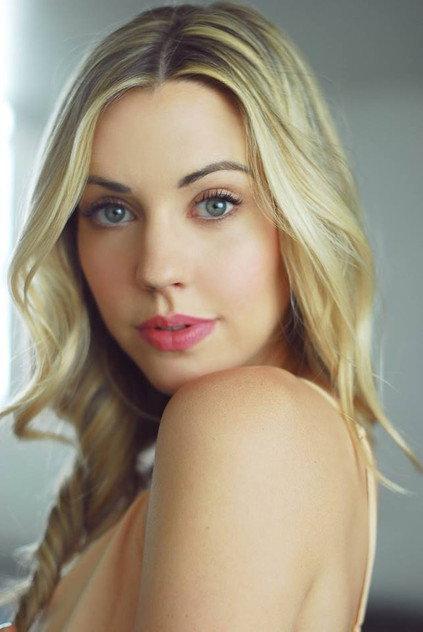 Samantha Cope - Actor Profile Photo