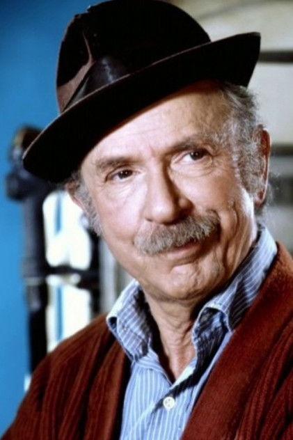 Jack Albertson - Actor Profile Photo