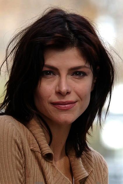 Guylaine St-Onge - Actor Profile Photo