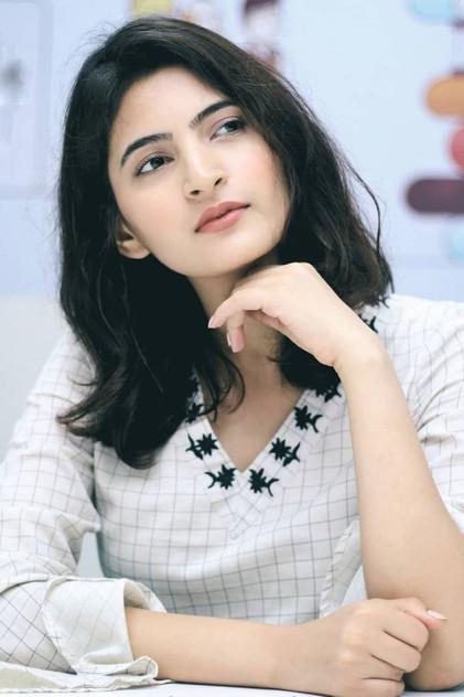 Shivani Raghuvanshi - Actor Profile Photo