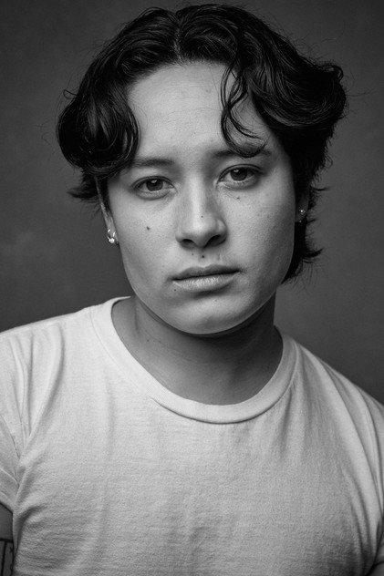 Elena Heuzé - Actor Profile Photo