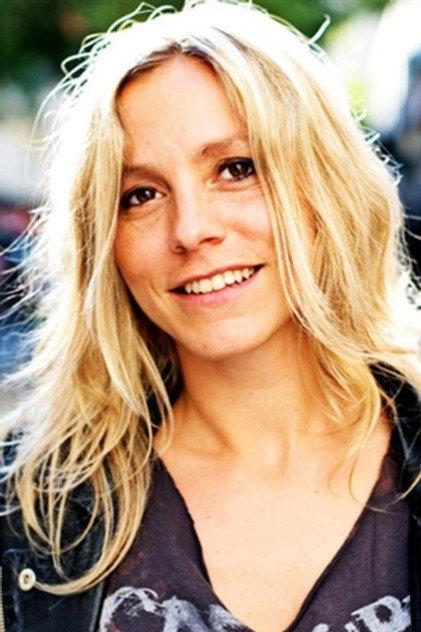 Luz Mandon - Actor Profile Photo