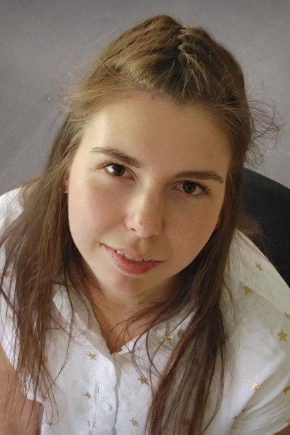 Desiree Paczay - Actor Profile Photo