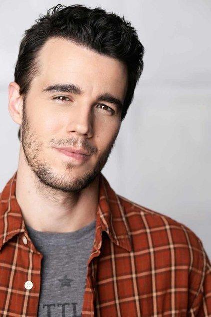 Alexander Roberts - Actor Profile Photo