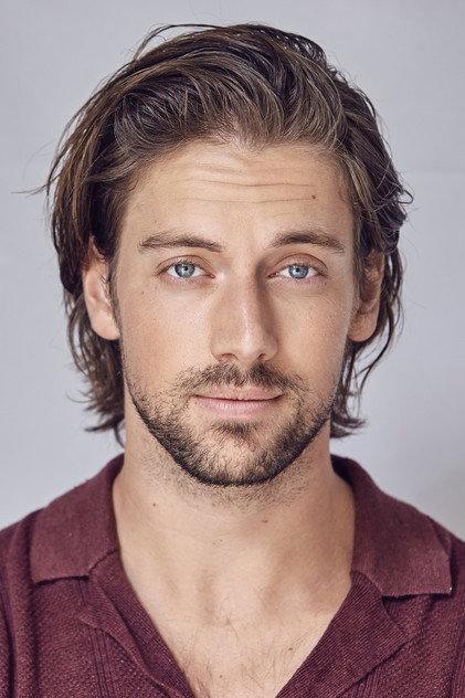 Lincoln Younes - Actor Profile Photo