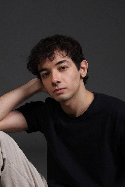 Victor Olive - Actor Profile Photo