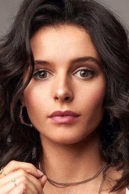 Georgia Flood - Actor Profile Photo