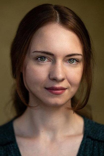 Alix Austin - Actor Profile Photo