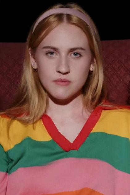 Emmi Pearce - Actor Profile Photo