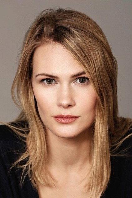Aleksandra Metalnikova - Actor Profile Photo