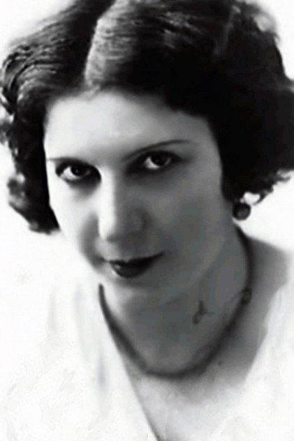 Olga Casares Pearson - Actor Profile Photo