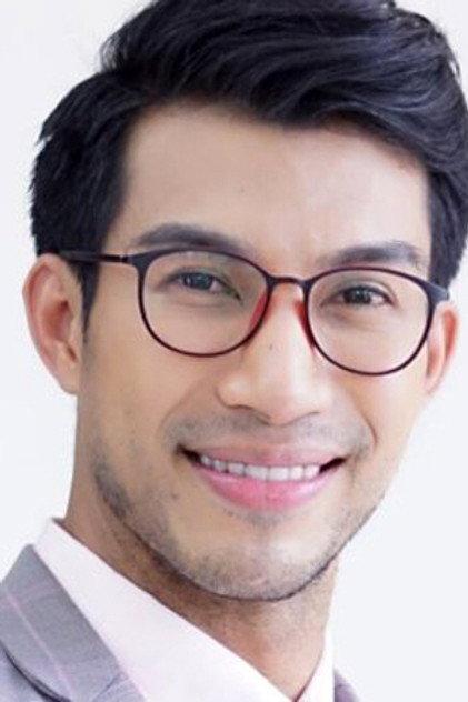 Ophaphoom Chitapan - Actor Profile Photo