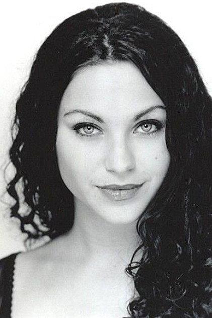 Siri Svegler - Actor Profile Photo