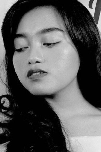 Indira Kalistha - Actor Profile Photo