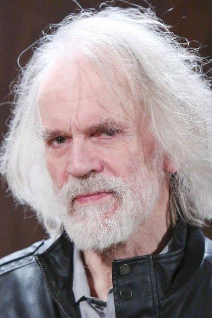 Anders Hove - Actor Profile Photo