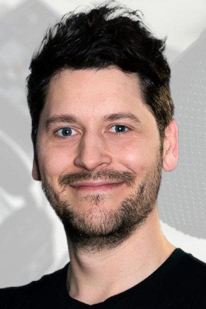 Simon Krätschmer - Actor Profile Photo