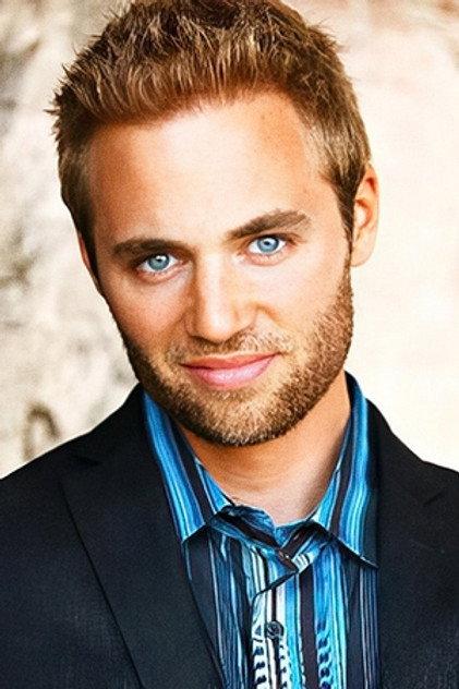Emerson Smith - Actor Profile Photo