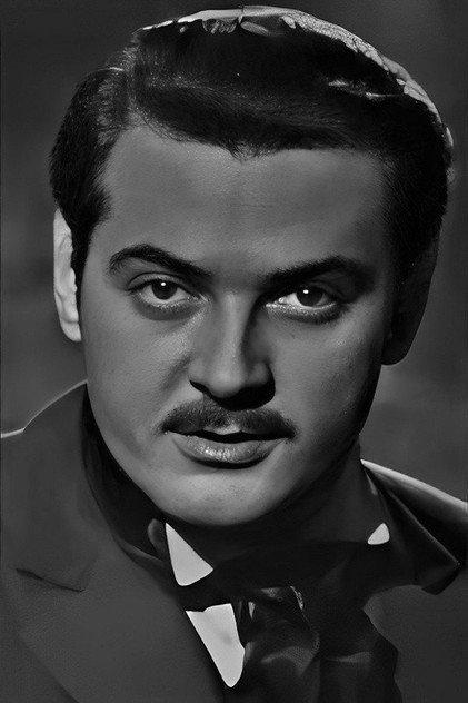 Oleg Izmaylov - Actor Profile Photo