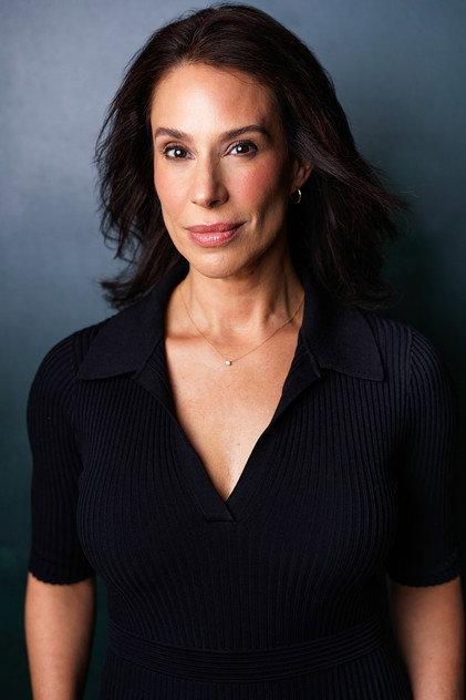 Jolie Curtsinger - Actor Profile Photo