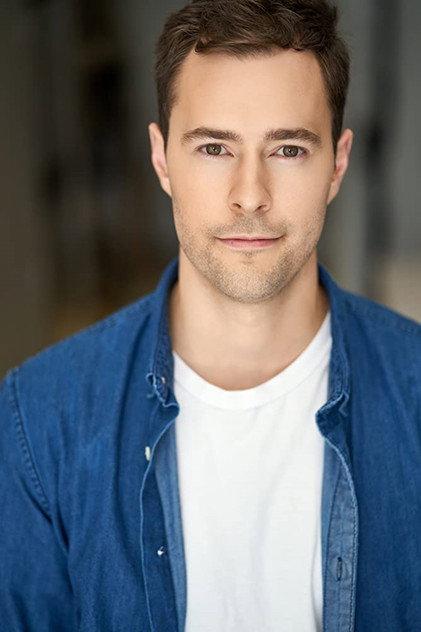 Mike Gill - Actor Profile Photo