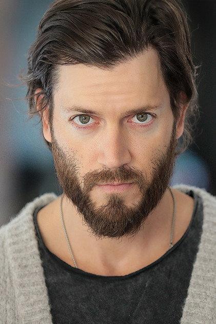 Damon Lipari - Actor Profile Photo