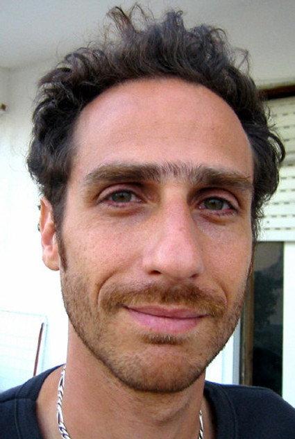 Ami Smolartchik - Actor Profile Photo