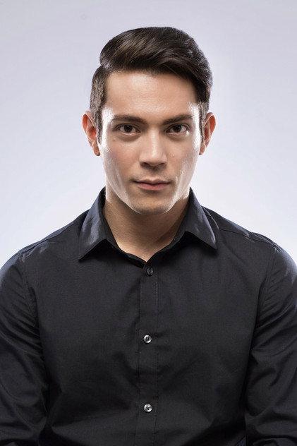 Aaron Mossadeg - Actor Profile Photo