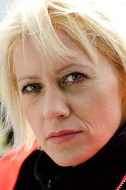 Lea Oleksiak - Actor Profile Photo