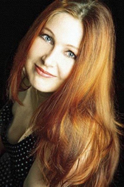 Elena Nebera - Actor Profile Photo