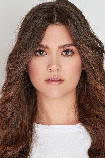 Daniela Tapia - Actor Profile Photo