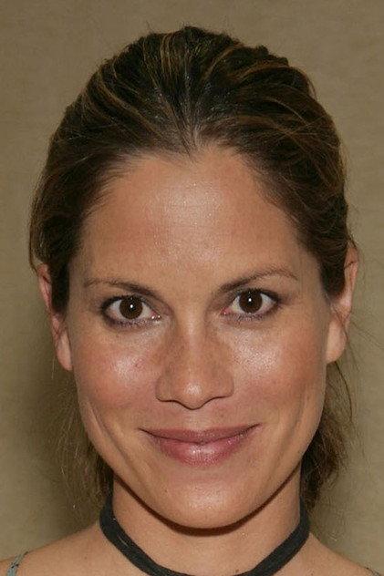 Maxine Bahns - Actor Profile Photo