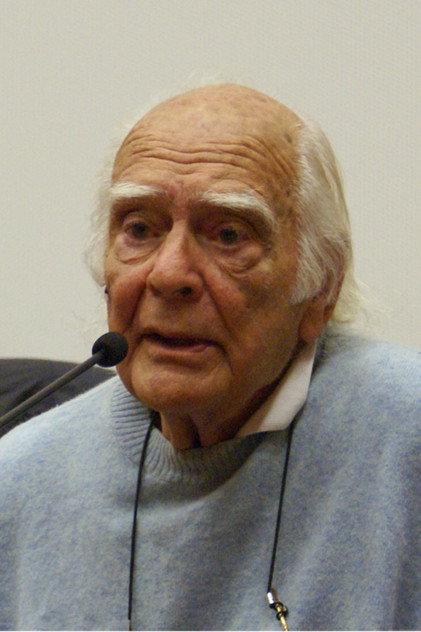 Antonio Isasi-Isasmendi - Actor Profile Photo