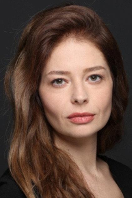 Selin Altay - Actor Profile Photo